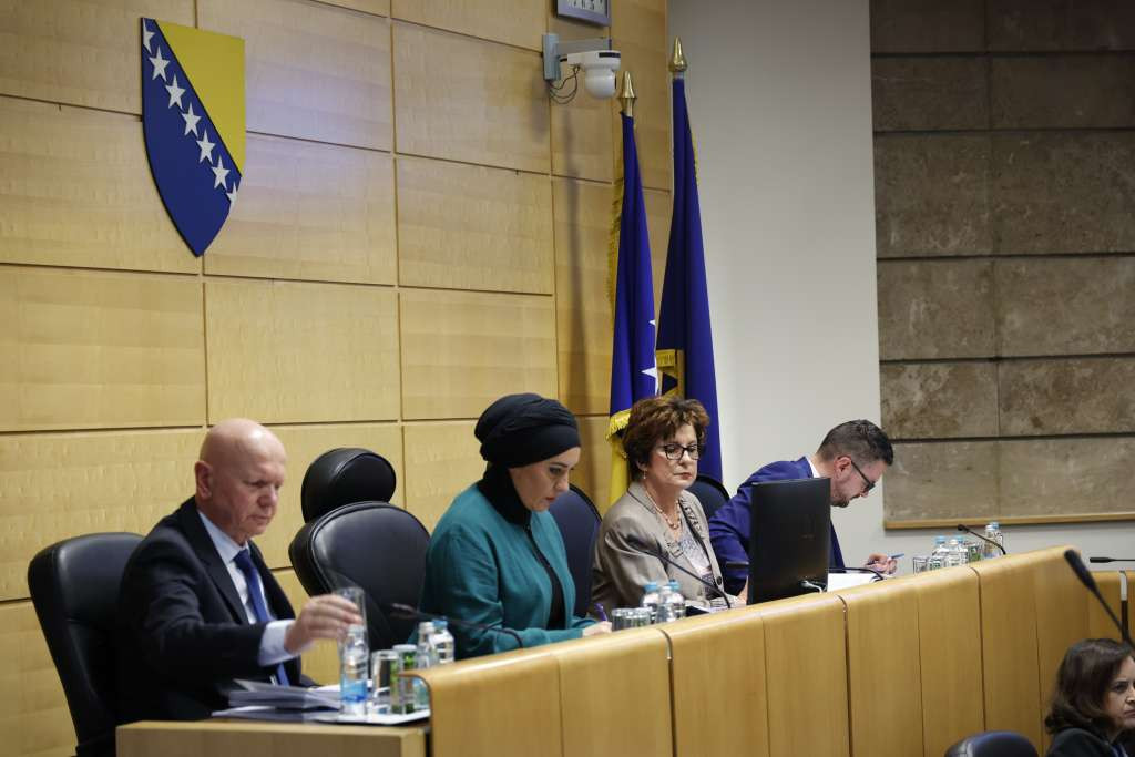 Odbijena Mešalićeva inicijativa za smjenu Bradare i Marinković Lepić