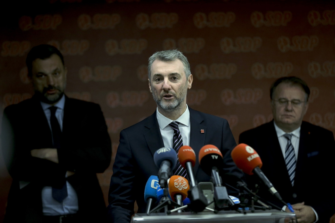 "BiH je oteta država u kojoj institucije služe manjoj grupi ljudi"