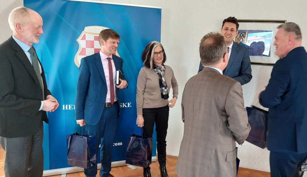 Europski diplomati u posjetu Kantonu 10