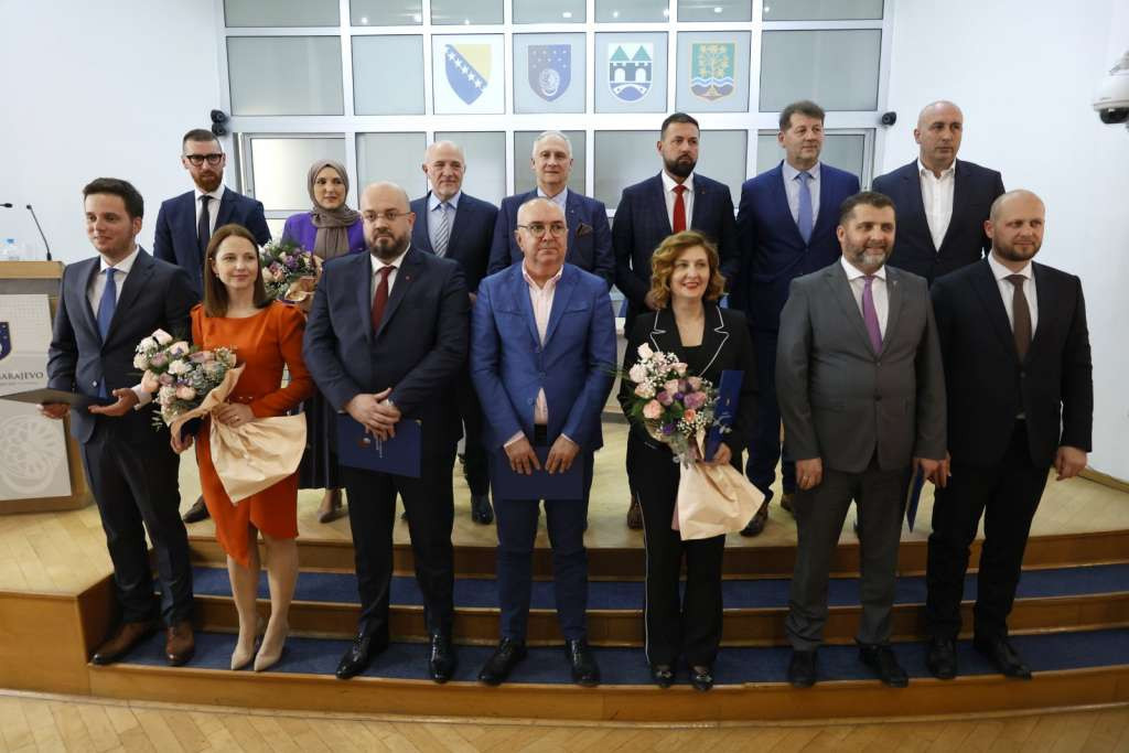 Kanton Sarajevo dobio novu Vladu koju će voditi premijer Nihad Uk