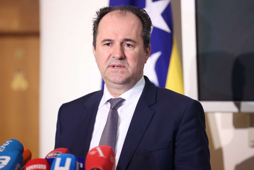 Softić: Klub Hrvata glasao protiv svega, cilj obesmisliti rad Doma naroda