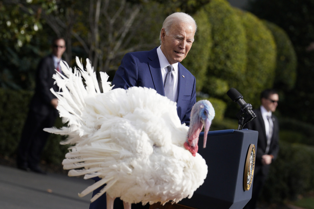 Biden proslavio 81. rođendan uz šalu i tradicionalno pomilovanje ćurki