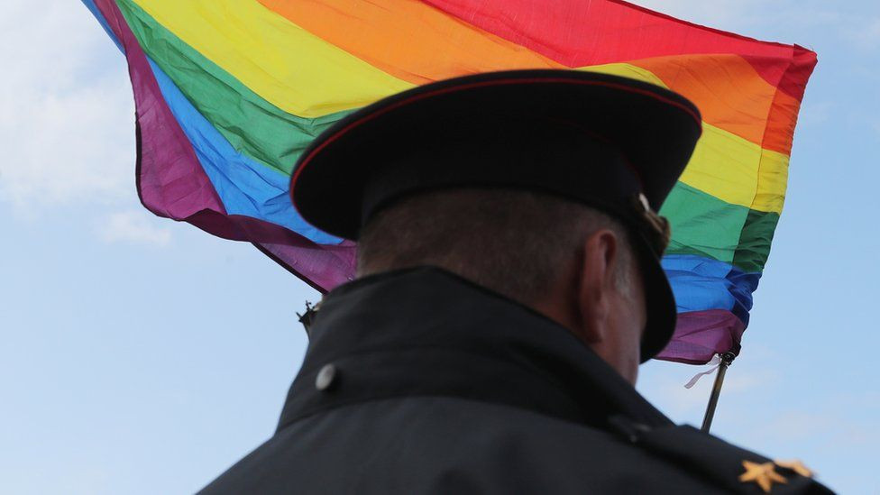 U Rusiji zabranjeno djelovanje LGBT pokreta