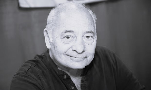 Burt Young, poznati glumac iz filmova o Rockeyu, preminuo u 83. godini