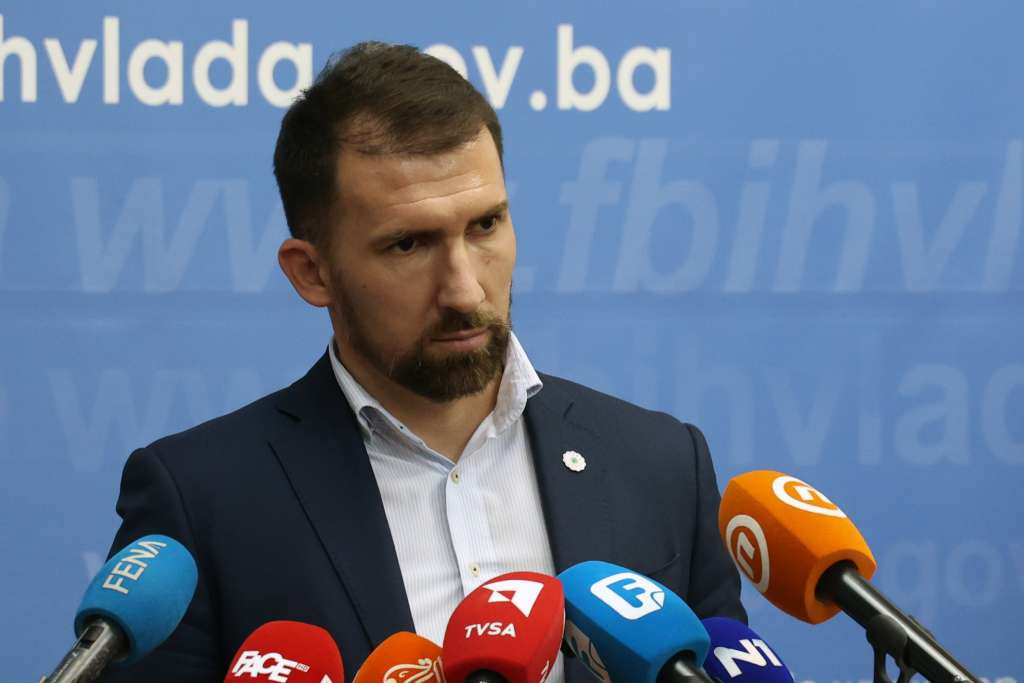 "Sva potrebna dokumentacija navedena je u javnom pozivu"