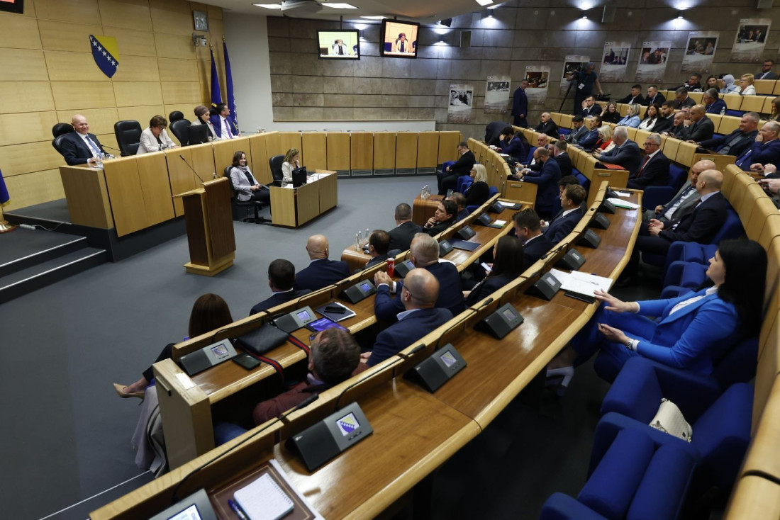 Nakon višesatne rasprave i pauza nastavljena sjednica Predstavničkog doma PFBiH