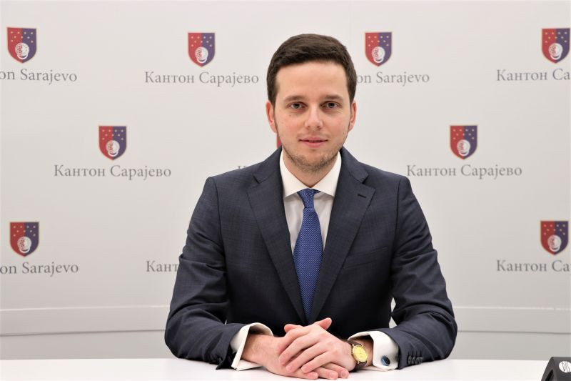 Nova/stara imena, Uk predao prijedlog novog saziva Vlade KS