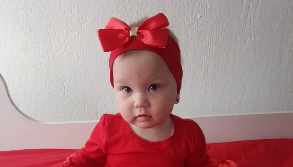 Udruženje Pomozi.ba pokrenulo apel za liječenje jednogodišnje Ene iz Maglaja