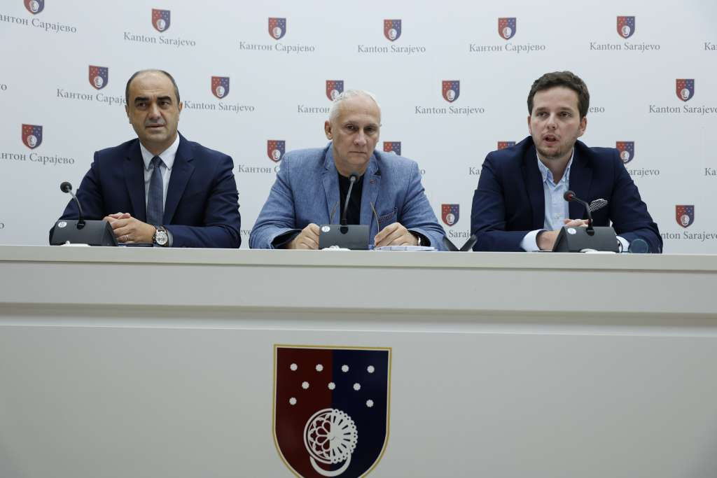 Vlada KS: Posljednjim kolektivnim ugovorom plate povećane do 37 posto