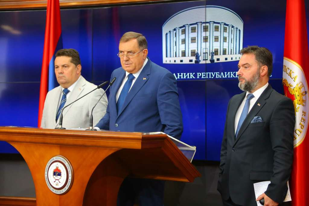 Dodik: Nametne li se zakon o imovini, proglasit ćemo nezavisnost