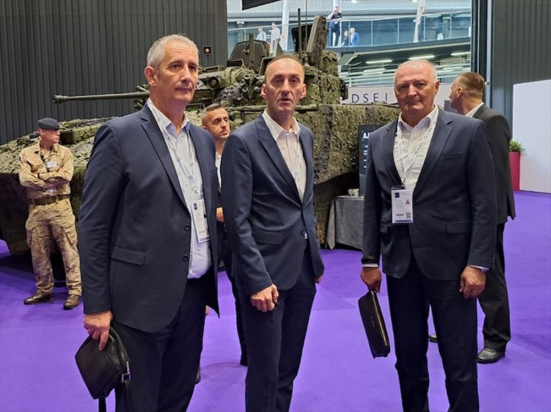 Helez i Galić na sajmu naoružanja u Londonu: Fokusirani na modernizaciju OS BiH