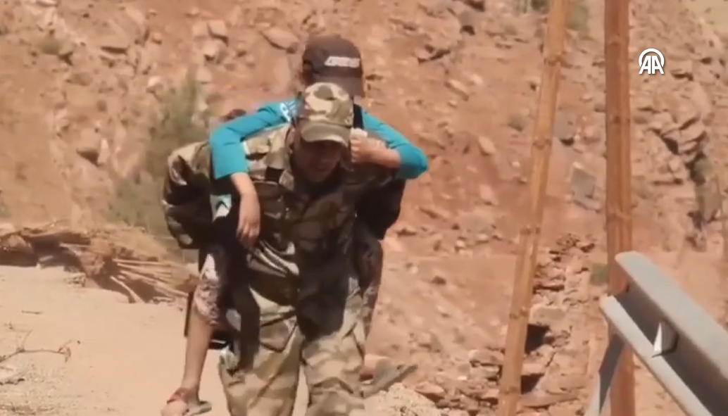 Utrka s vremenom u Maroku: Ekipe tragaju za ljudima ispod ruševina