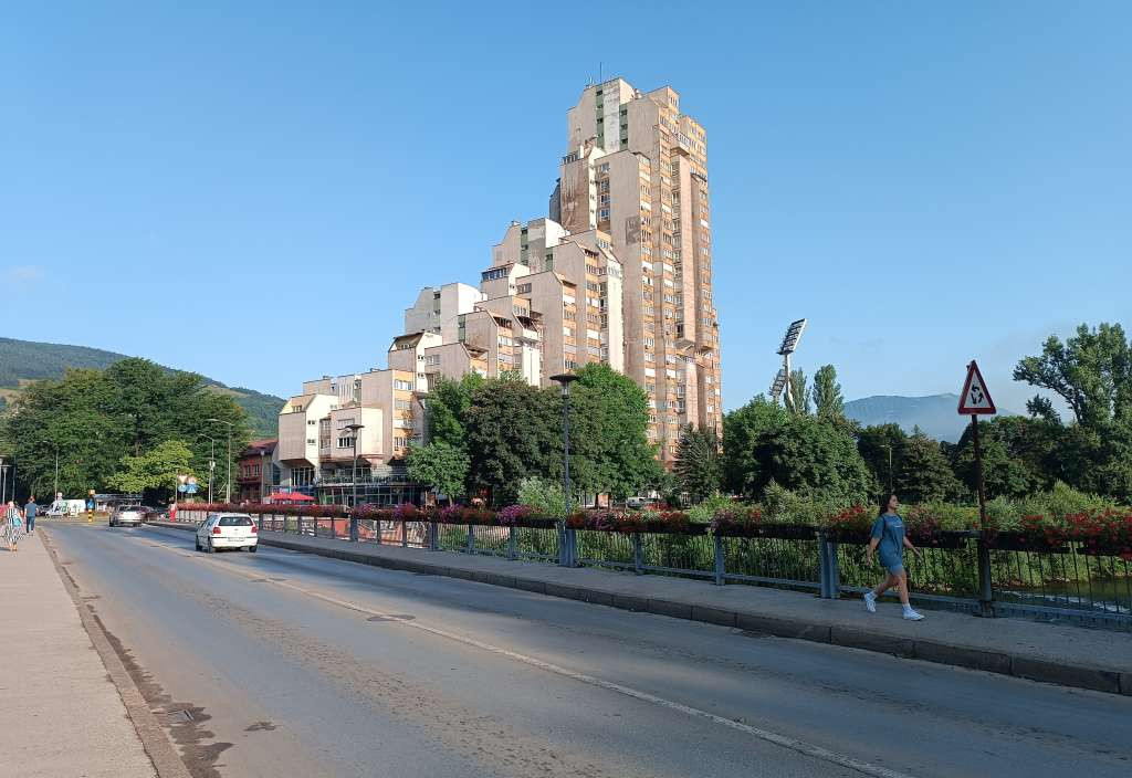 Osuđenik Aleksa Mican nije pronađen u zeničkom naselju Lukovo polje, potraga još traje