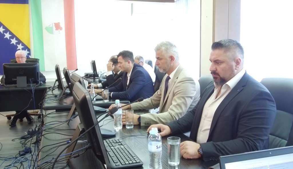 Već dvije godine čeka se na nabavku MR uređaja za bolnice u Travniku i Novoj Biloj