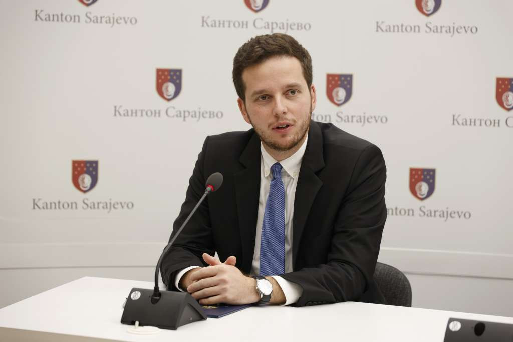 Danas potpisivanje izmjena kolektivnih ugovora  s predstavnicima tri sindikata iz oblasti zdravstva