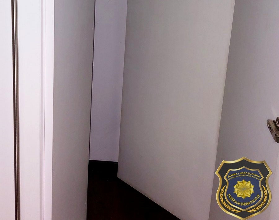 Uhapšena osoba sa INTERPOL-ove crvene potjernice