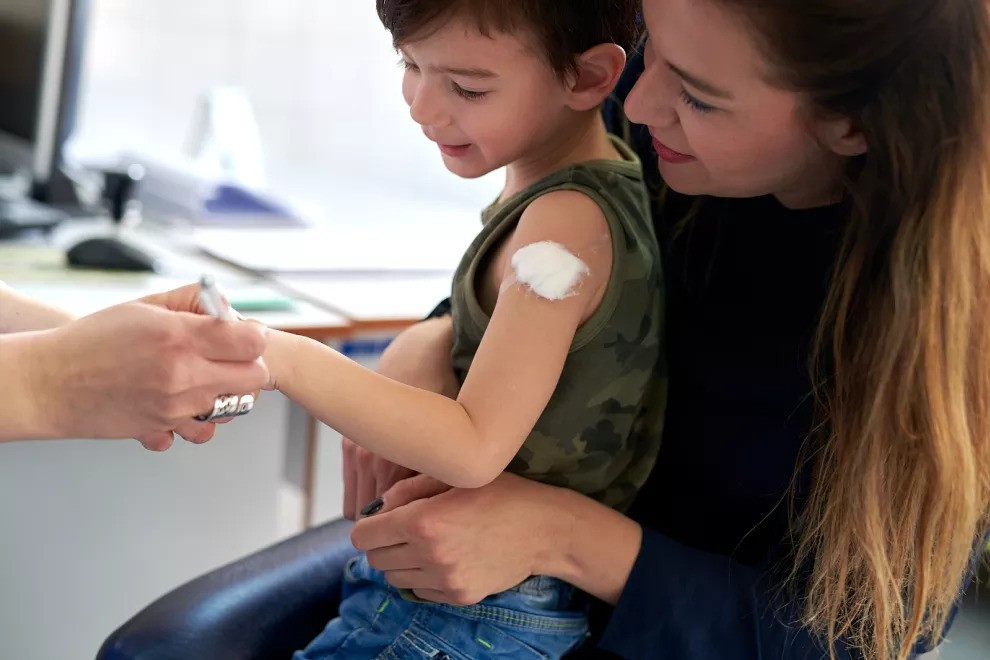 INZ: Poziv vrtićima i roditeljima čija djeca nisu vakcinisana na području ZDK i cijele BiH