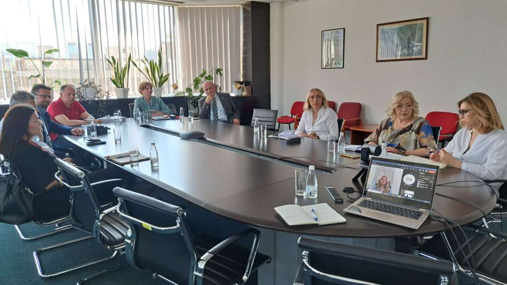 Pozder okupila stručnjake za rješavanje problema Jablaničkog i drugih jezera