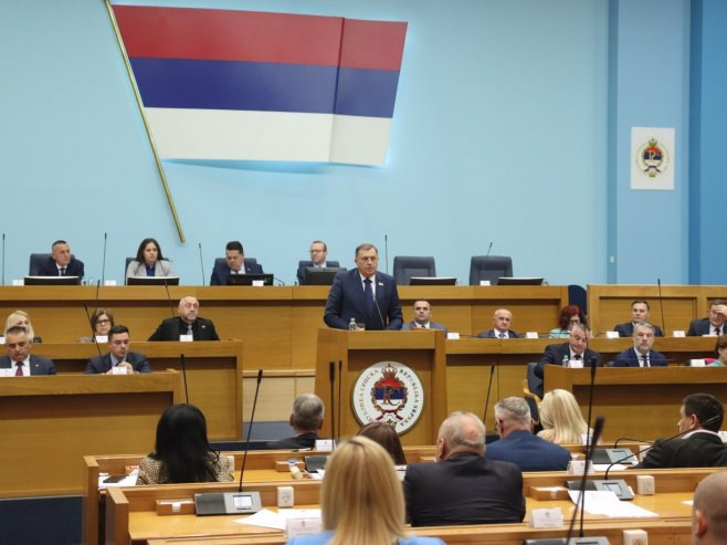 Posebna sjednica NSRS: Dodik ponovo negirao genocid u Srebrenici