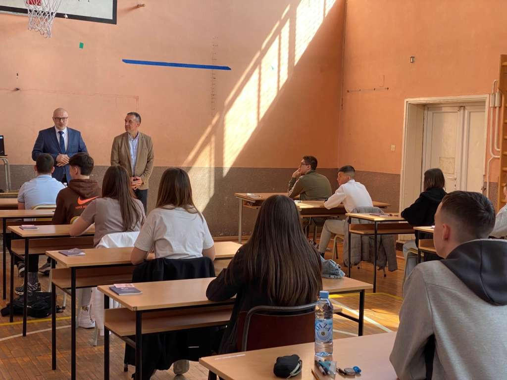 Osnovci s područja Tuzlanskog kantona polagali eksternu maturu