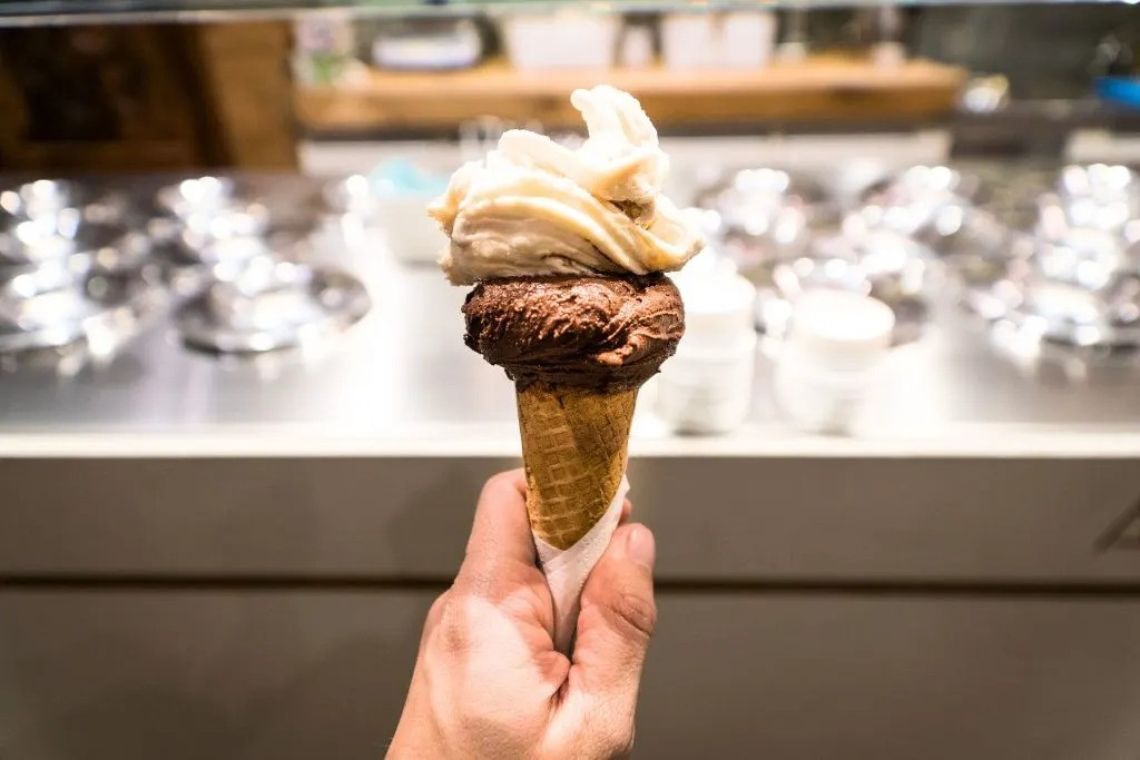 Milano razmatra zabranu prodaje sladoleda nakon ponoći