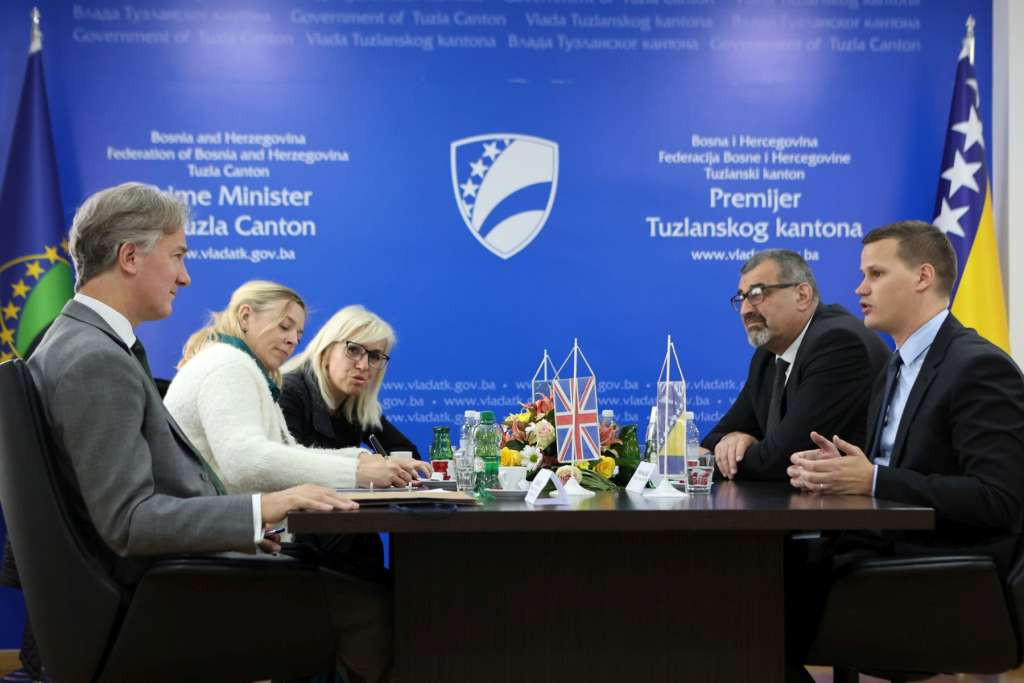 Ambasador Reilly u TK: Putna infrastruktura, obrazovanje i zdravstvo u fokusu djelovanja Vlade TK