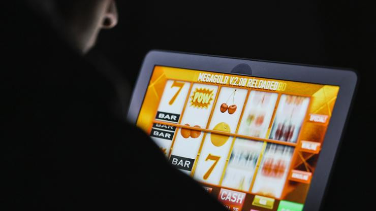 Zbog online kockanja u Južnoj Koreji privedeno više od 1.000 tinejdžera