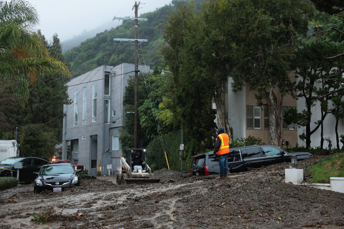 Rekordne kiše pogodile Kaliforniju, troje poginulih