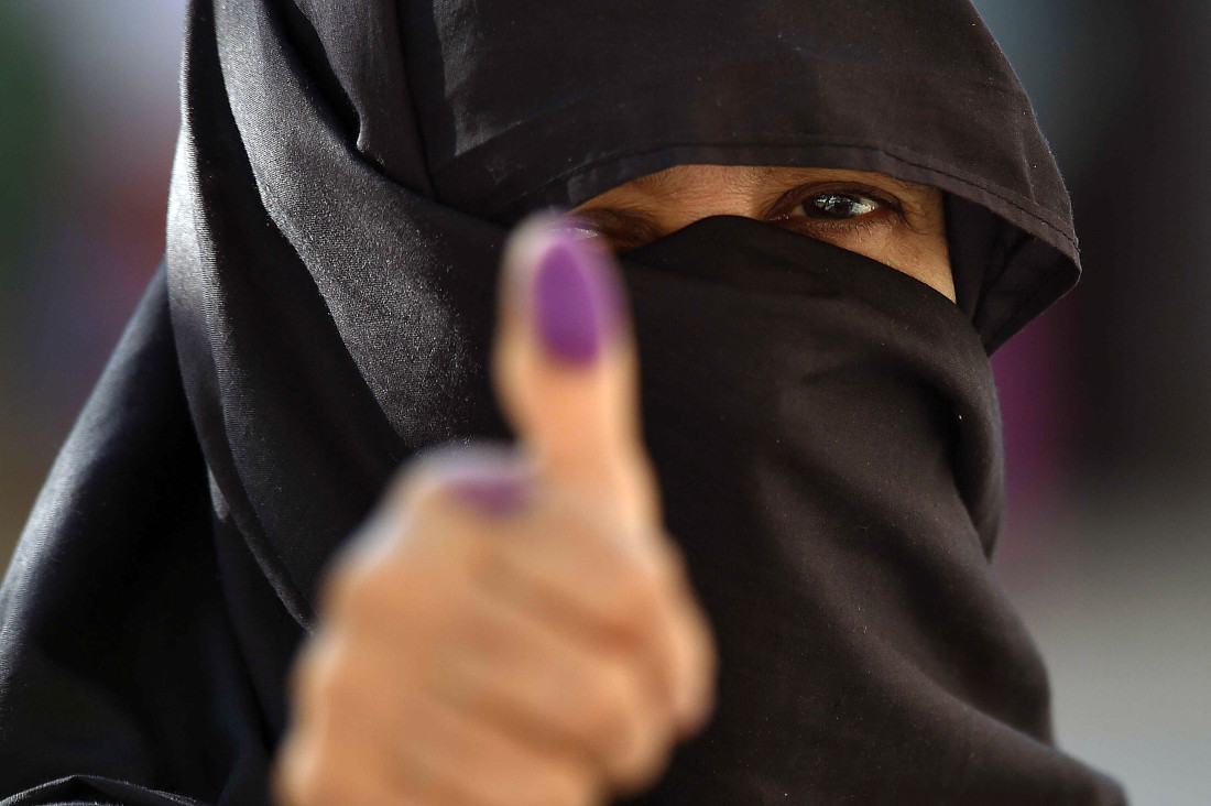 Počelo glasanje na izborima u Pakistanu, vlada prekinula mobilni internet