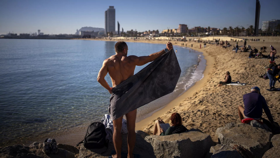 U Španiji nastavak abnormalno visokih temperatura, plaže nakrcane