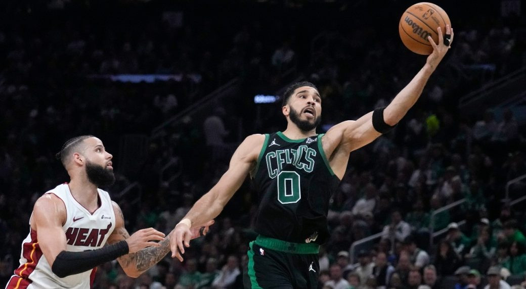 Boston u drugoj rundi play-offa, Dallas poveo protiv Clippersa