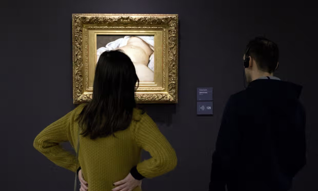 Slika francuskog umjetnika Gustavea Courbeta poprskana grafitom "MeToo"