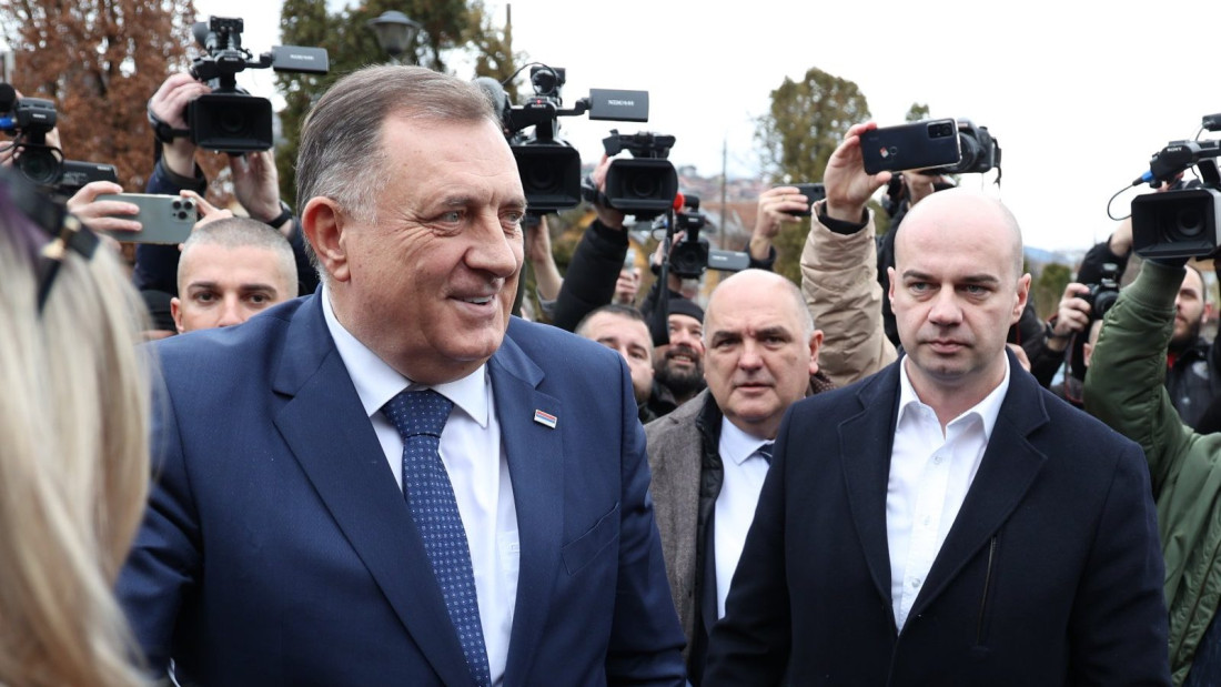 Dodik i Lukić: Odbijen zahtjev odbrane da se sasluša Schmidt