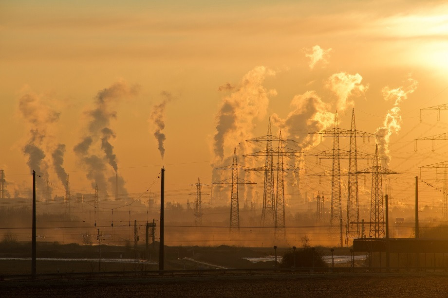 Globalna emisija CO2 vezana za sektor energije dostigla rekord u 2023.