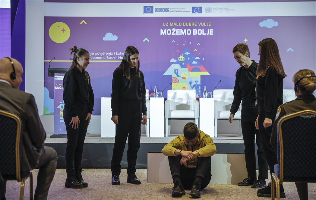 Napredak samo kroz saradnju, a ne izolaciju