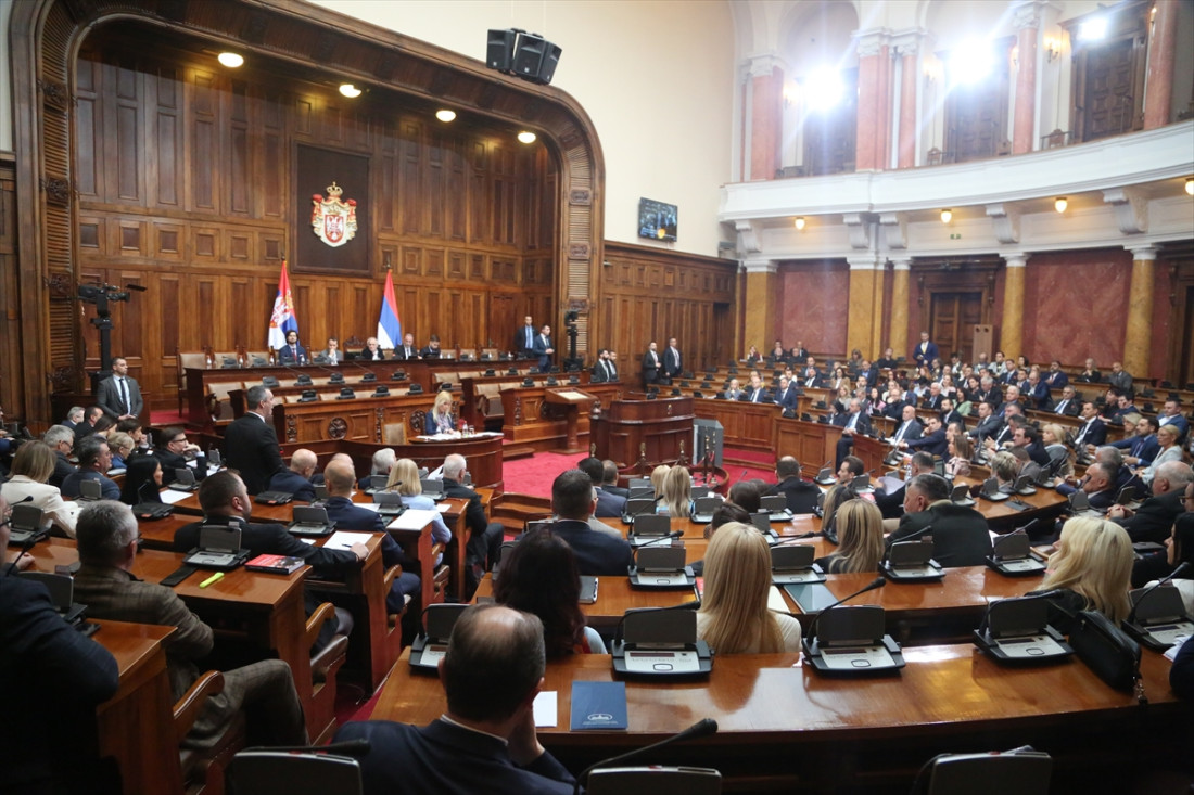 Đilas na konstituirajućoj sjednici: Živimo vrijeme propadanja Srbije