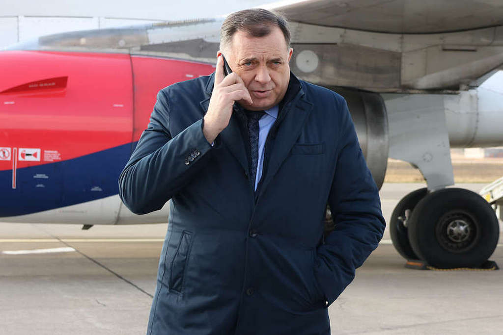 Dodik: RS treba zabraniti korištenje društvenih mreža mlađima od 16 godina