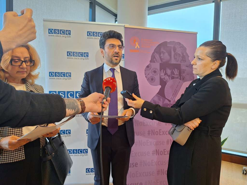 Društvo bez sigurnih žena nije sigurno: Strateški dijalog o jačanju zaštite od nasilja u RS