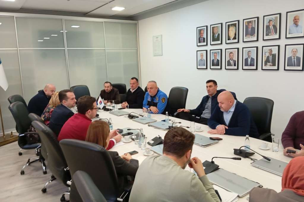 Pregovori s Vladom KS-a propali, Koordinacija sindikata poziva radnike na protest 25. decembra