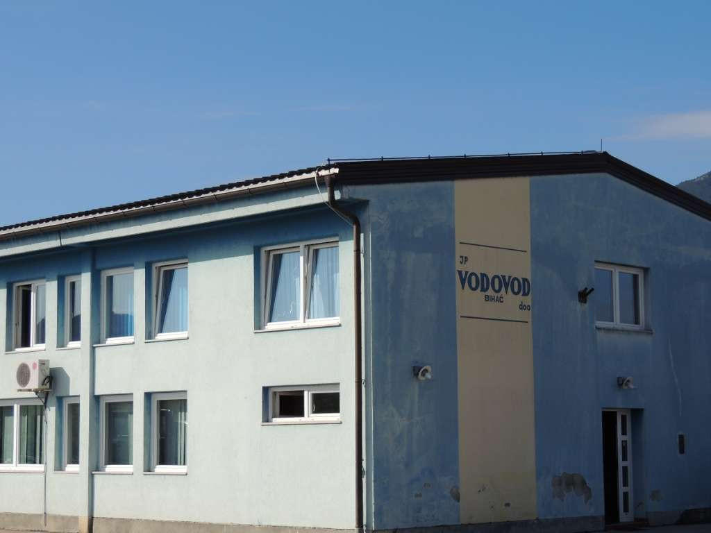 Bivši direktor i izvršni direktori 'Vodovoda' Bihać pred sudom zbog zloupotrebe položaja