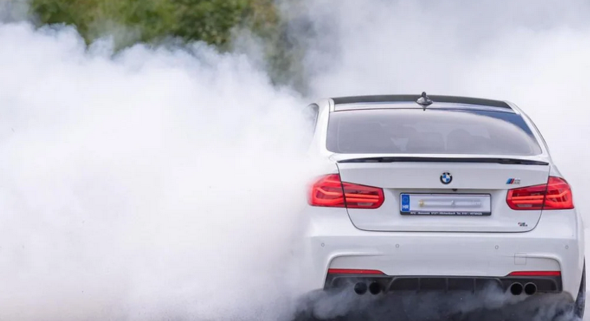 Imoćani sankcionirani zbog 'driftanja' u svadbenoj povorci u Grudama