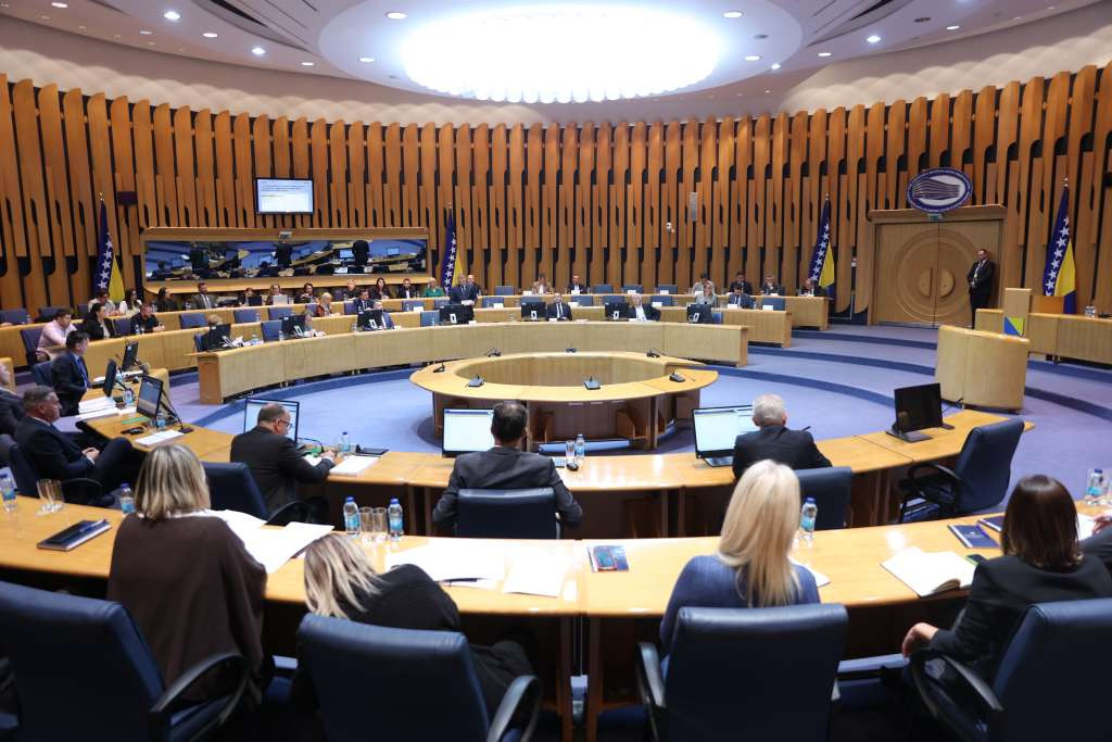 Dom naroda PSBiH u nastavku zasjedanja o prijedlogu izmjena Zakona o službi u OSBiH
