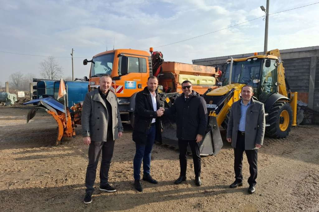 Šabani uručio ključeve vozila za prikupljanje i prevoz otpada u općini Doboj Jug