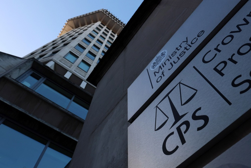 Velika Britanija greškom pustila još 12 zatvorenika, dvojica i dalje na slobodi