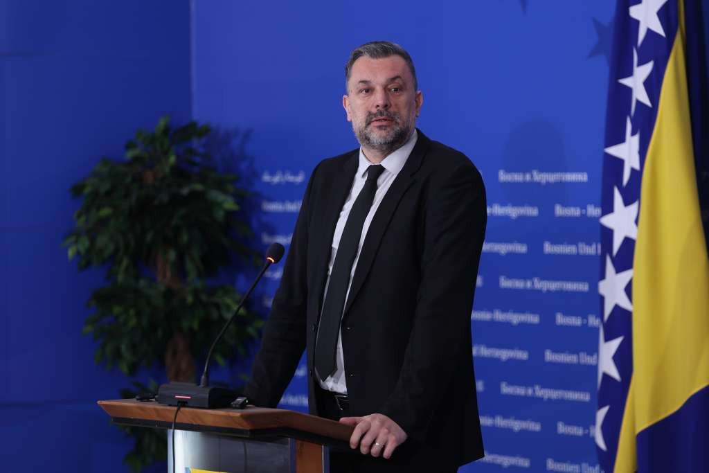 Konaković: Ne smijemo dozvoliti da SNSD uništi perspektive ljudi u BiH
