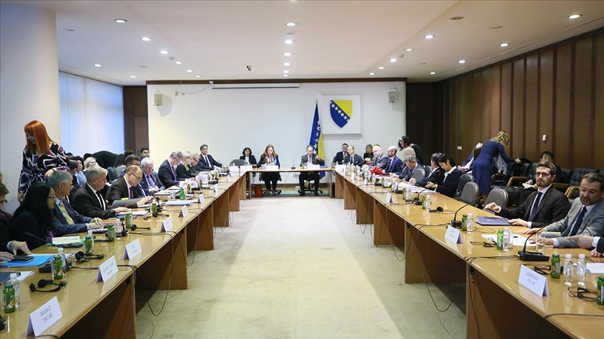 Sastanak u okviru PIC-a: OHR i šefovi klubova razgovaraju o rizicima za BiH