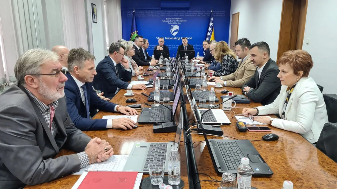 Budžetskim korisnicima u TK po 300 KM za vjerske praznike u 2025.