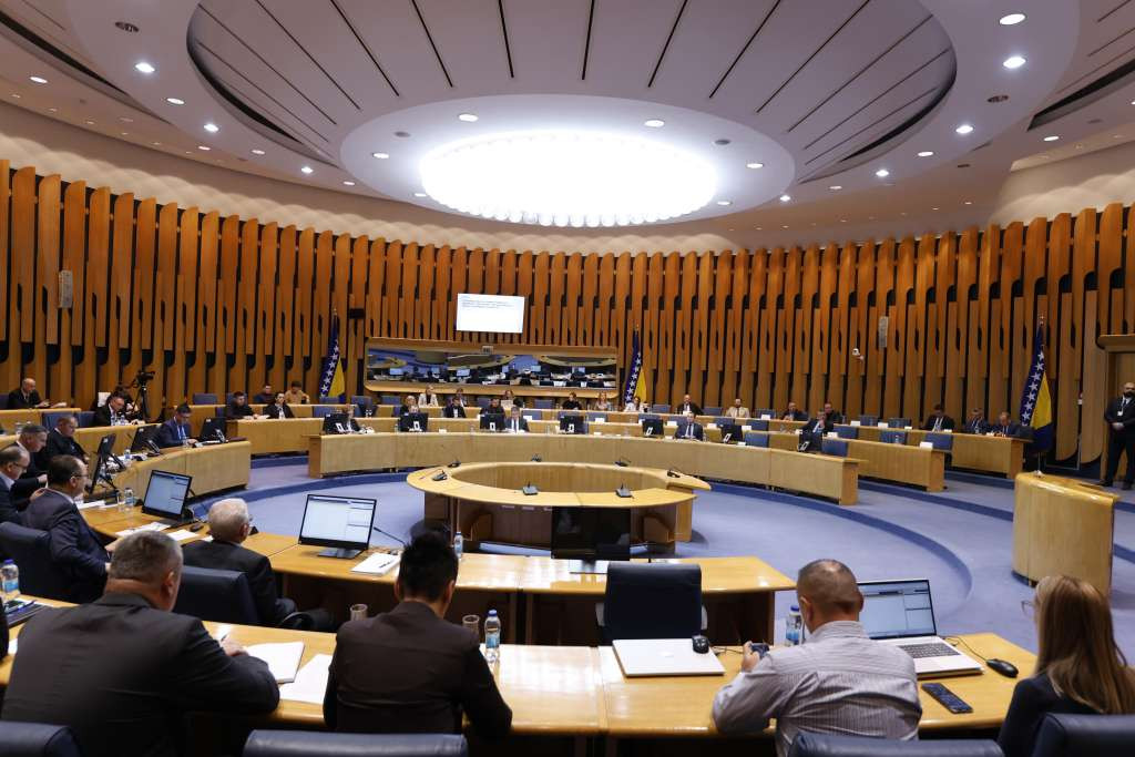 Prekinuta sjednica Doma naroda PSBiH, nisu došli delegati iz Kluba srpskog naroda