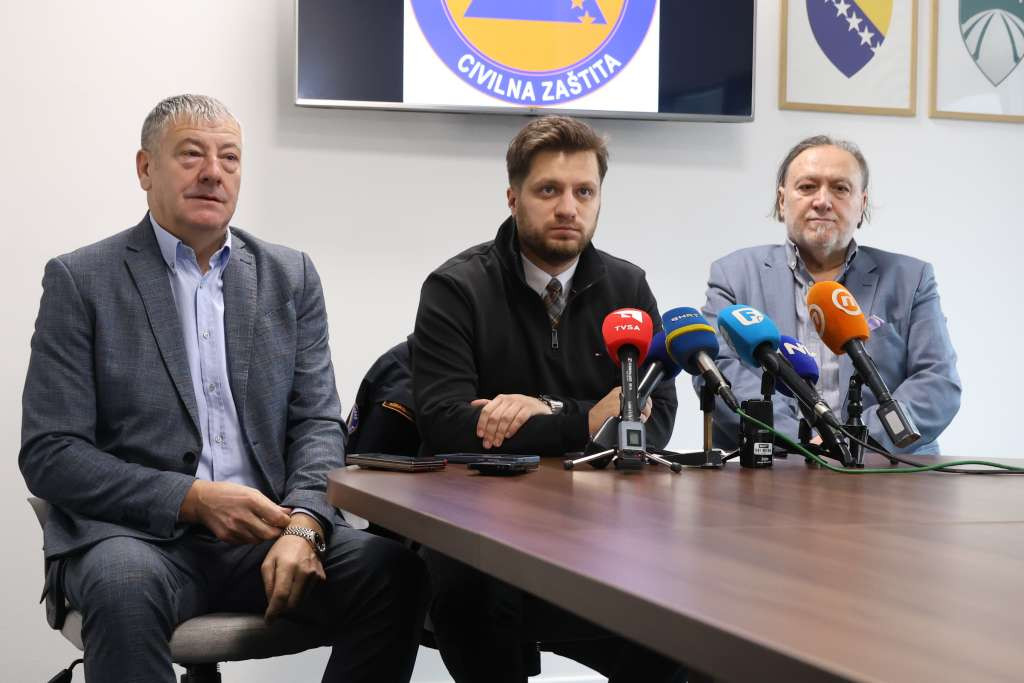 Potpisan sporazum o sanaciji klizišta na lokalitetu Curine njive, KS izdvaja 600.000 KM