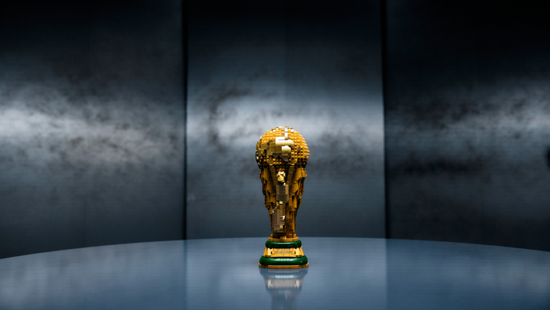 Lego i FIFA predstavili maketu trofeja Svjetskog prvenstva u prirodnoj veličini
